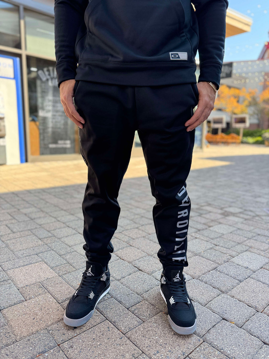 DETROIT LIFE OAKLEY JOGGER